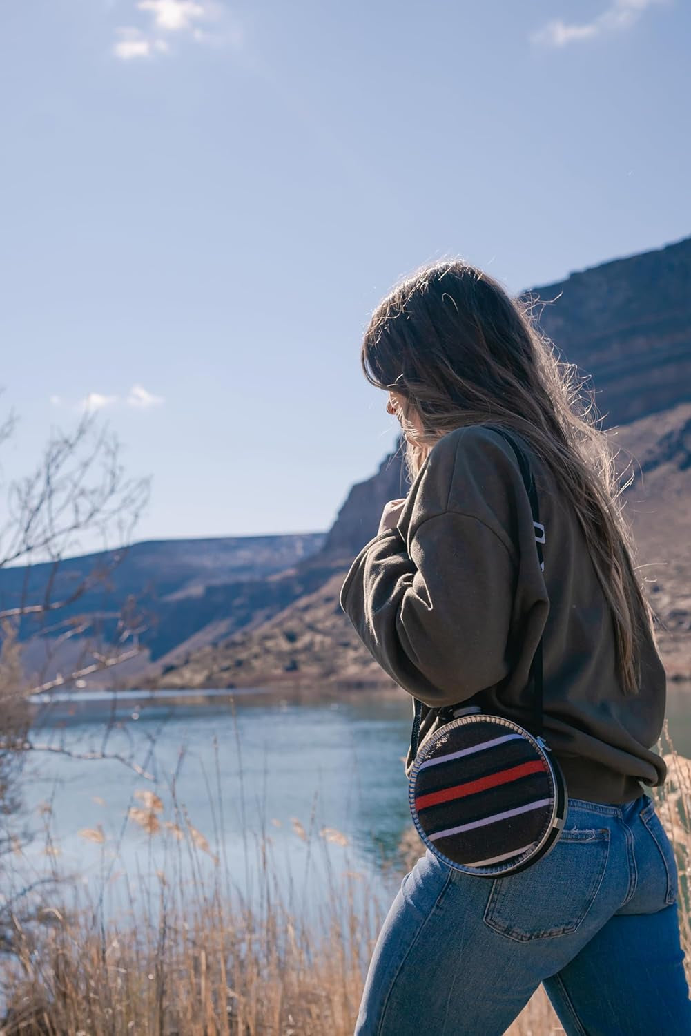 2 Quart Canteen with Cozy Blanket Cover – Perfect for Outdoor Adventures!